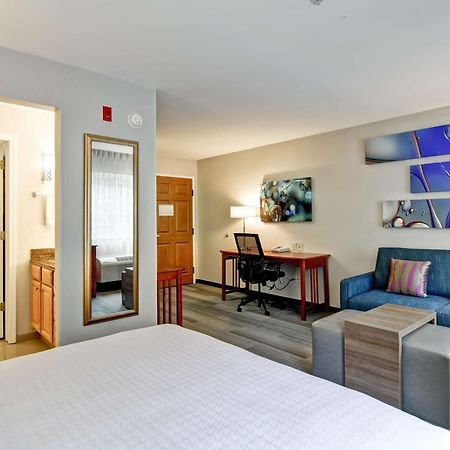 Homewood Suites By Hilton Stratford Eksteriør bilde