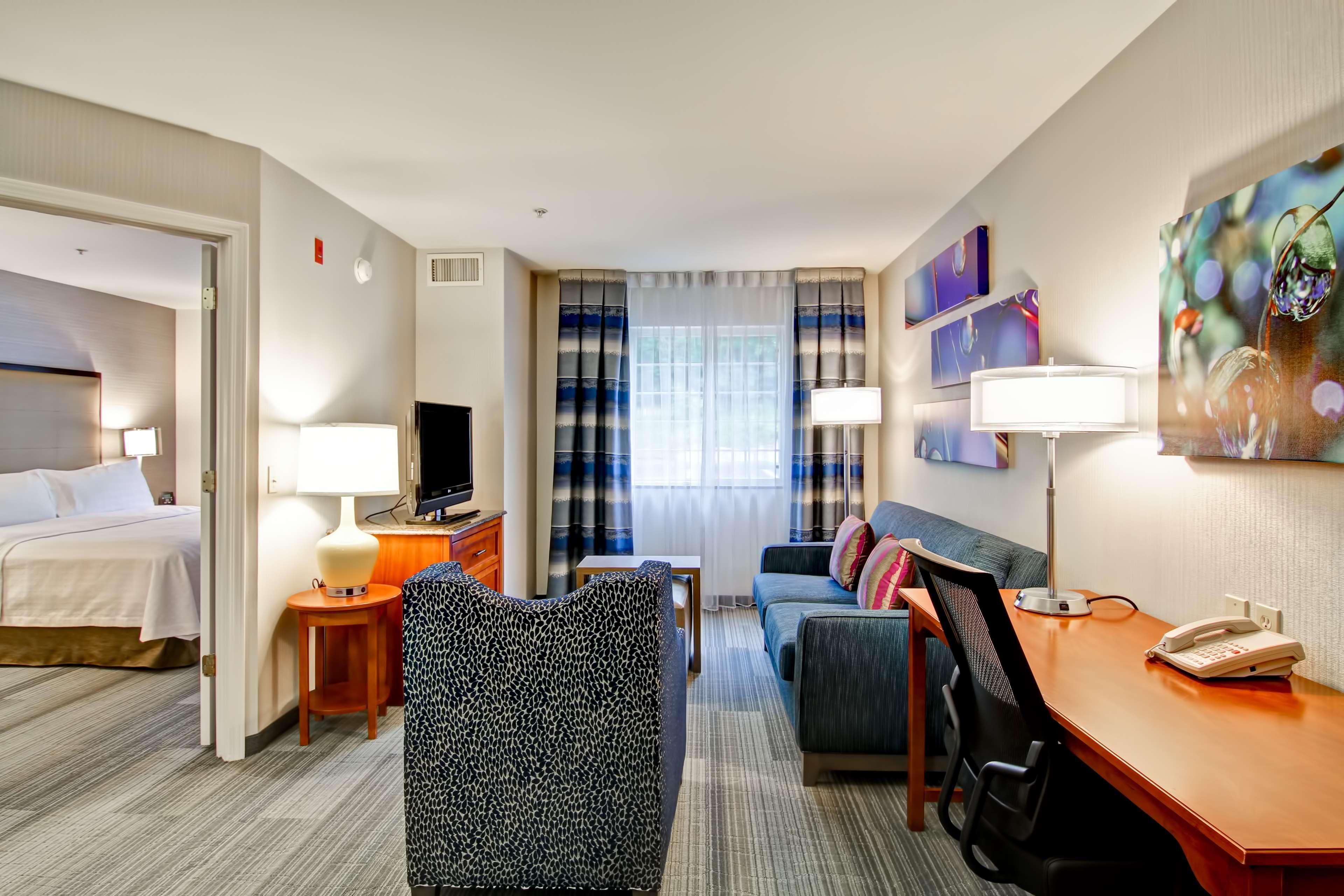 Homewood Suites By Hilton Stratford Eksteriør bilde