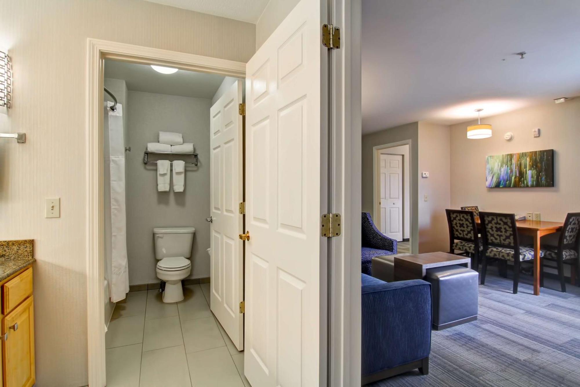 Homewood Suites By Hilton Stratford Eksteriør bilde