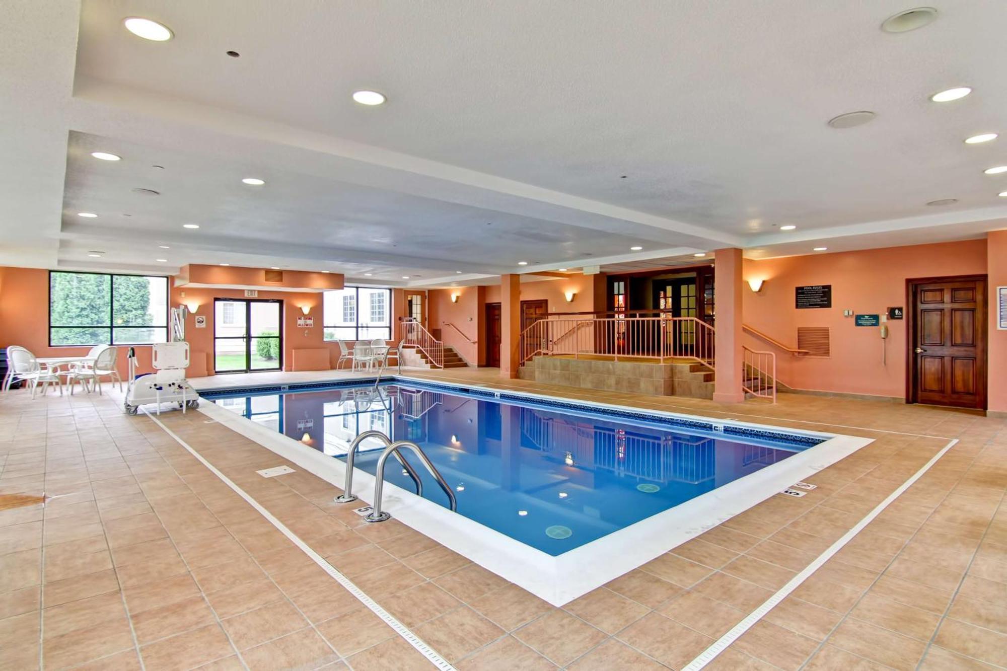 Homewood Suites By Hilton Stratford Eksteriør bilde