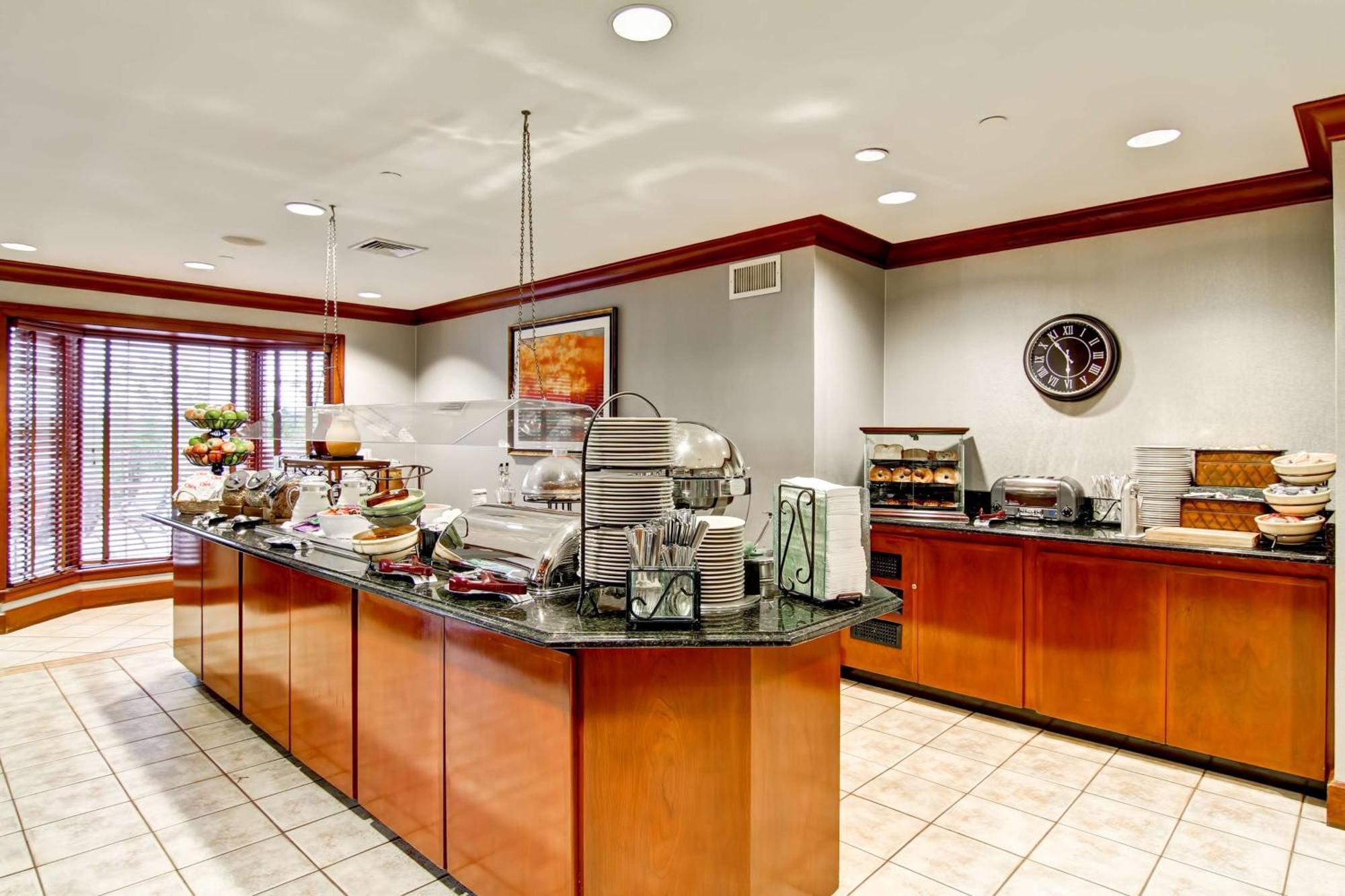 Homewood Suites By Hilton Stratford Eksteriør bilde